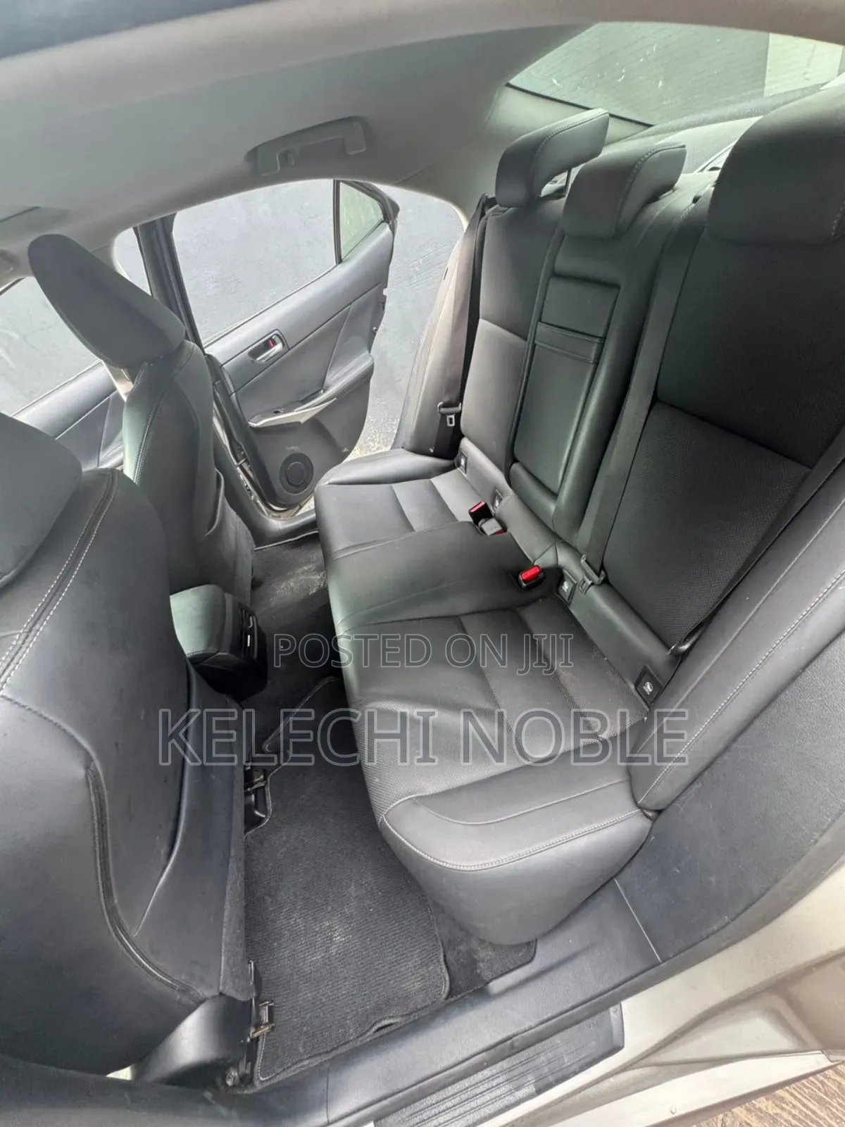 Lexus IS 250 2015 Gold