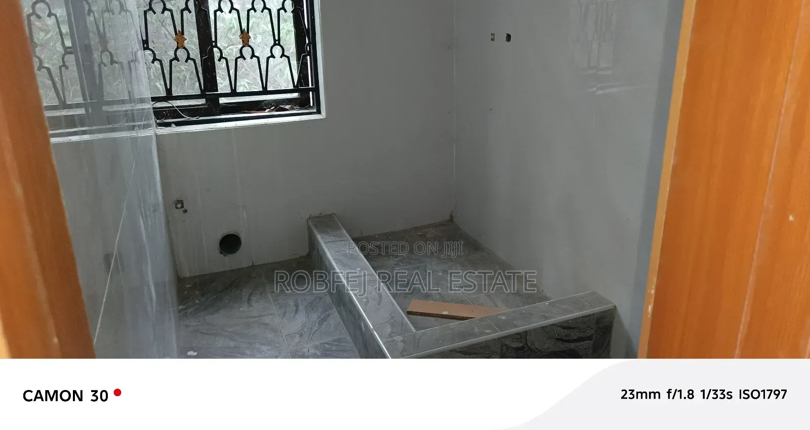 2bdrm Block of Flats in Lekki Expressway for rent