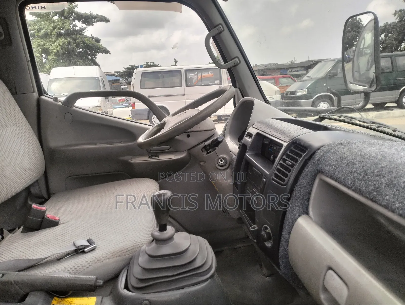 Toyota Dyna 2004 White