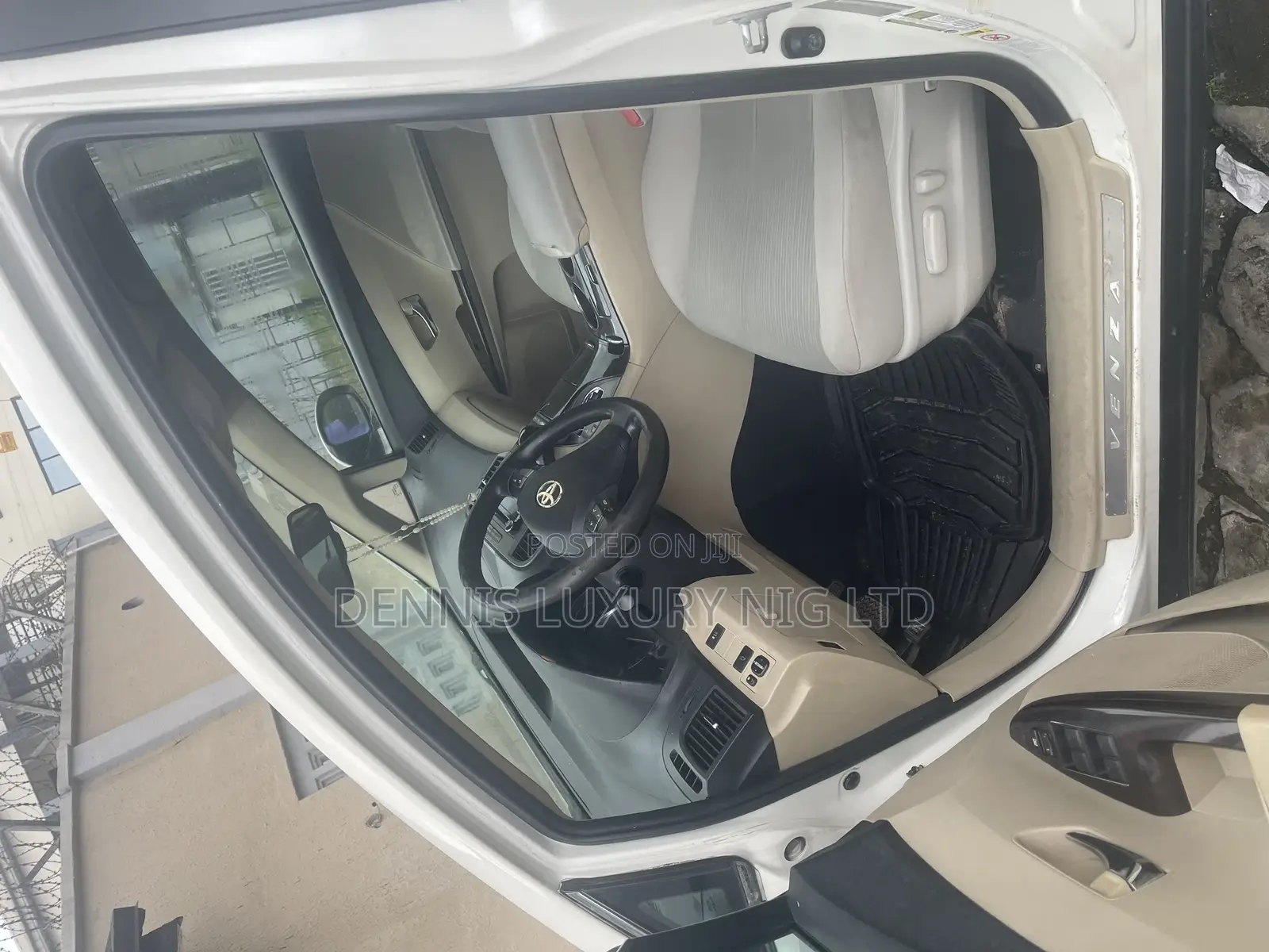 Toyota Venza Available for Self-Drive