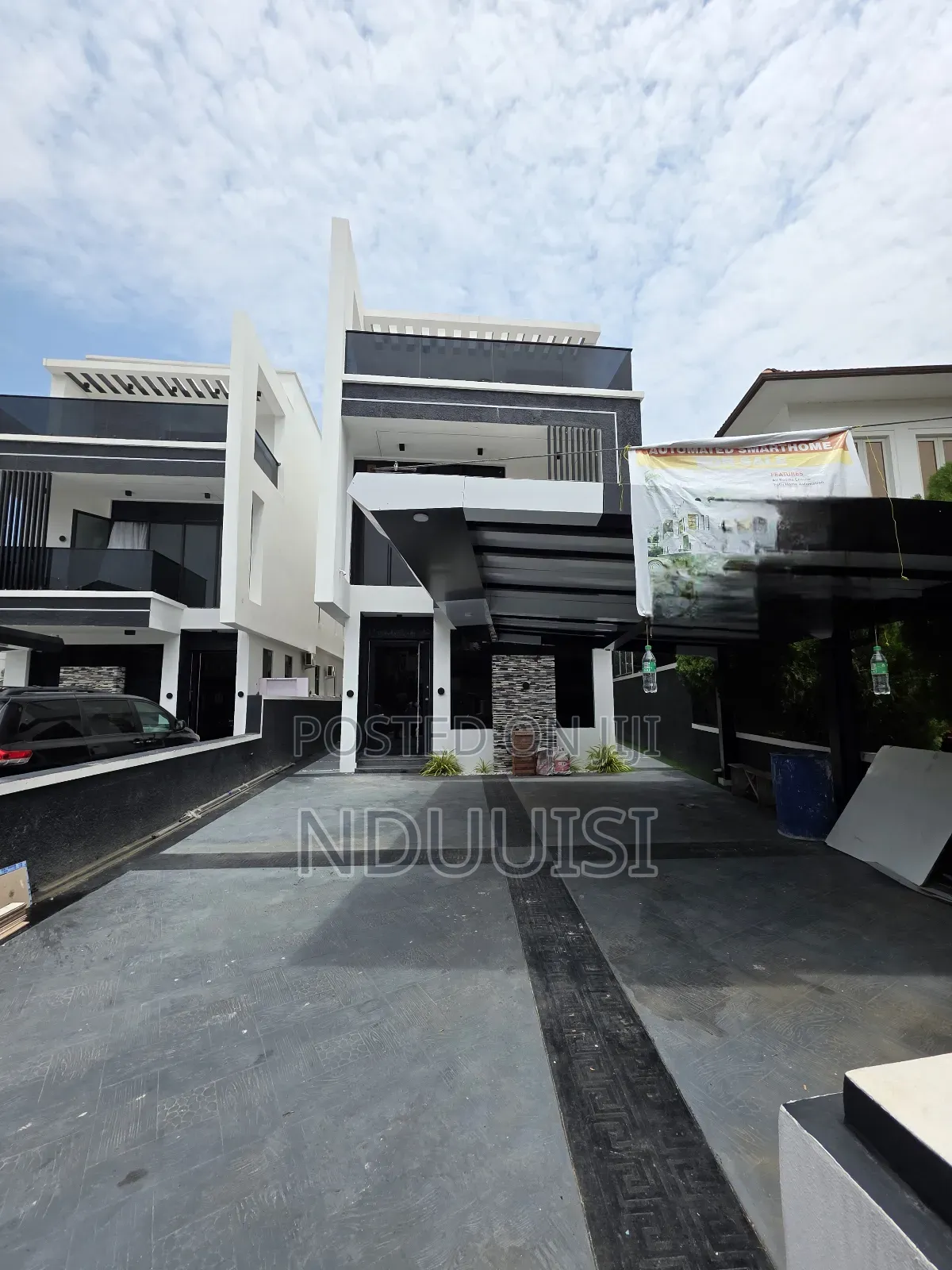 5bdrm Duplex in Lekki County Homes for sale