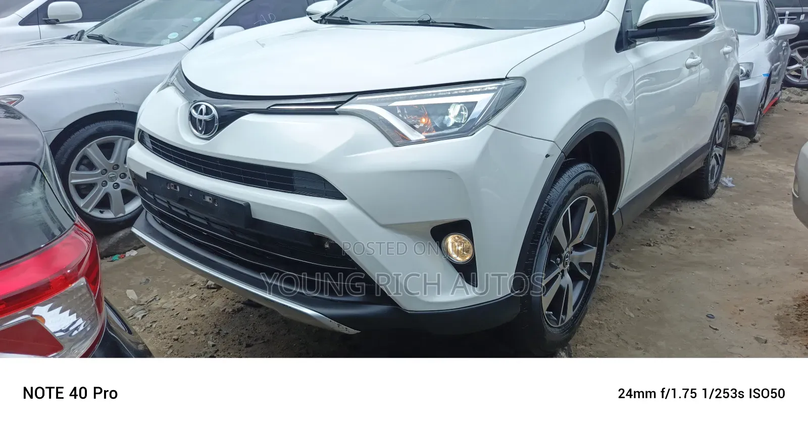 Toyota RAV4 2017 White
