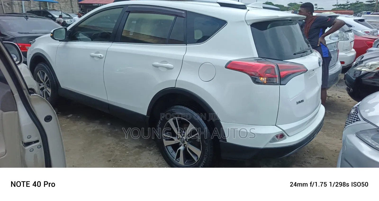 Toyota RAV4 2017 White