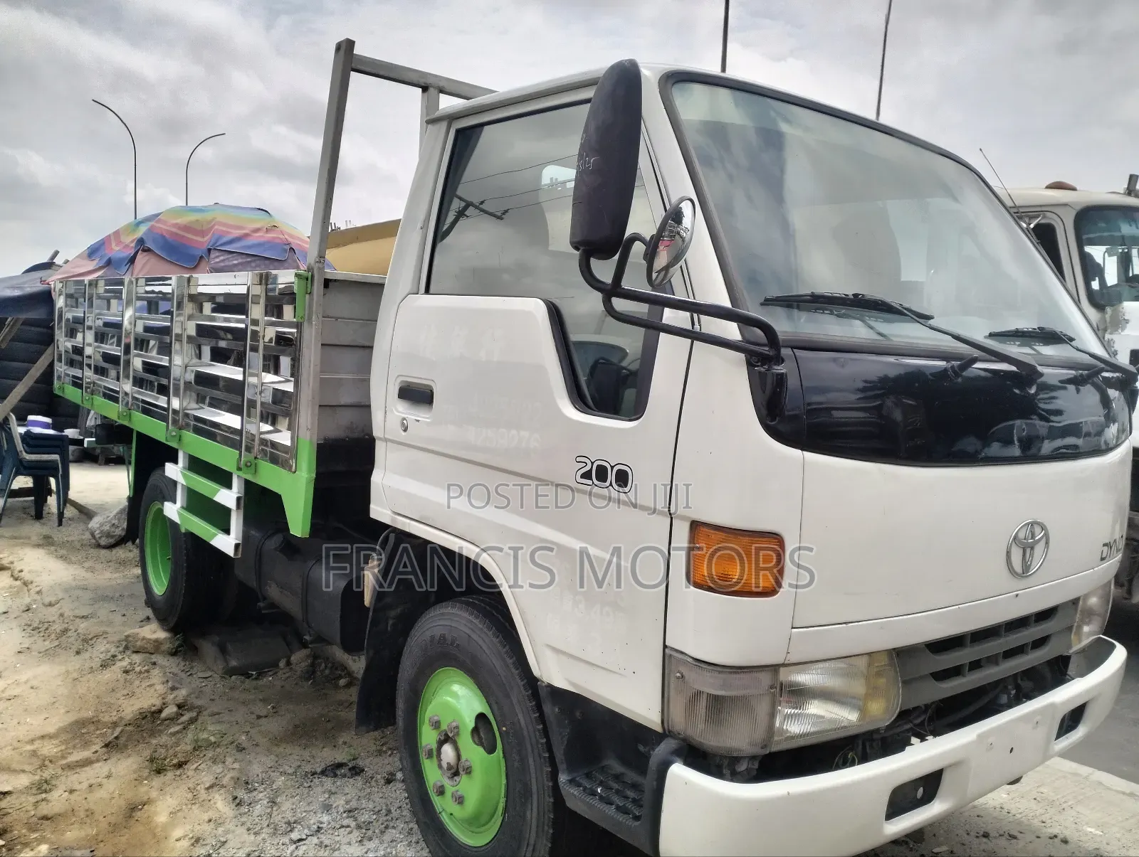 Toyota Dyna 200