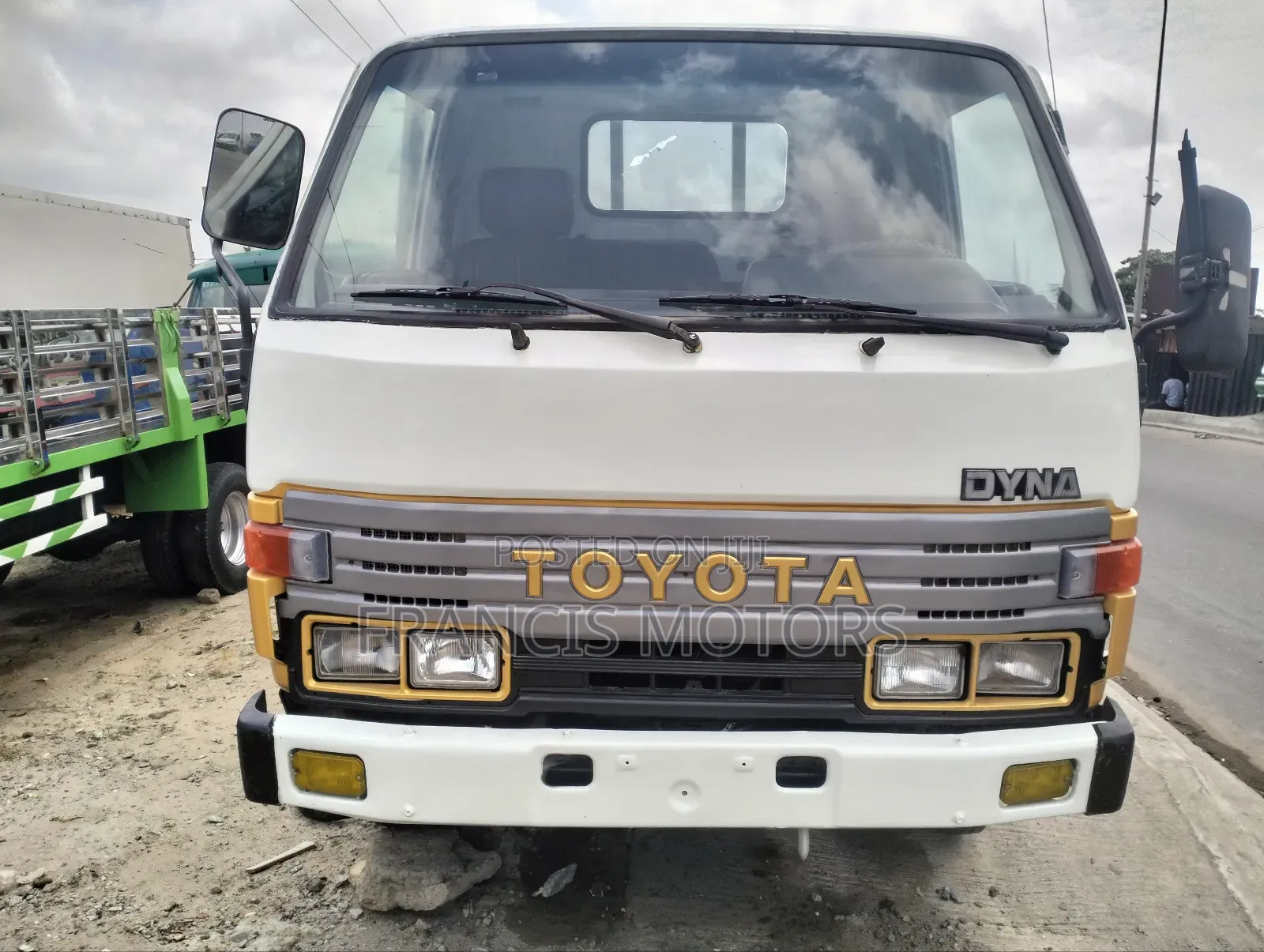 Toyota Dyna 200