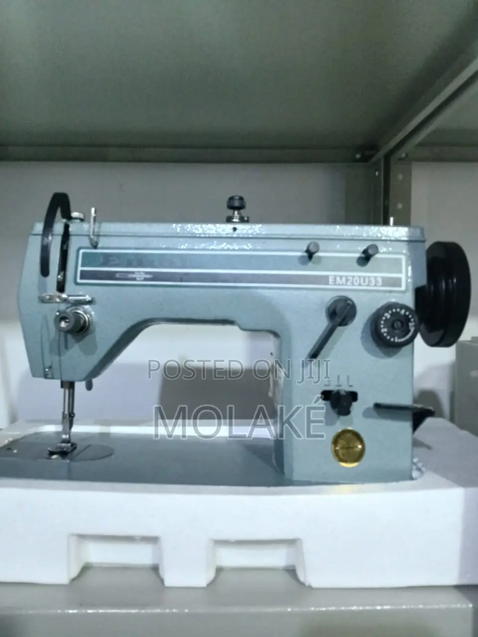 Emel Industrial Zigzag Sewing Machine 20u