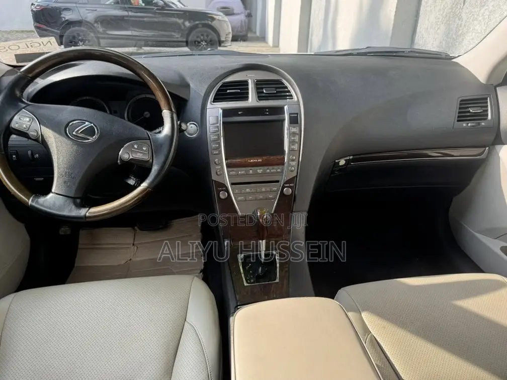 Lexus ES 350 2011 White