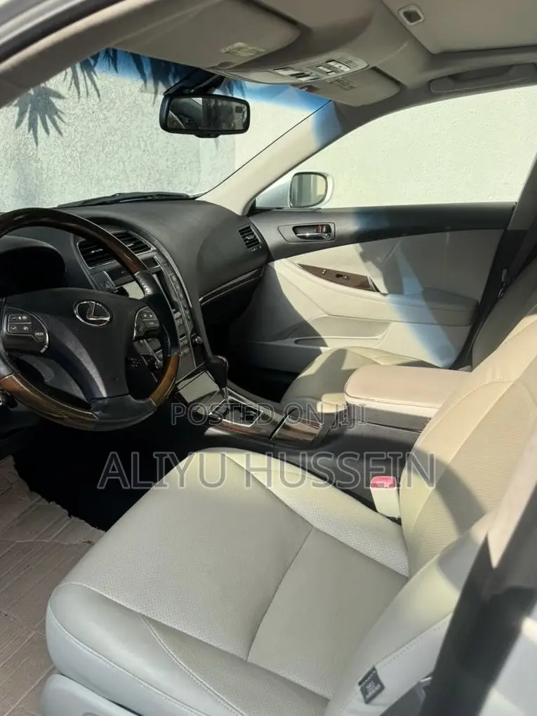 Lexus ES 350 2011 White