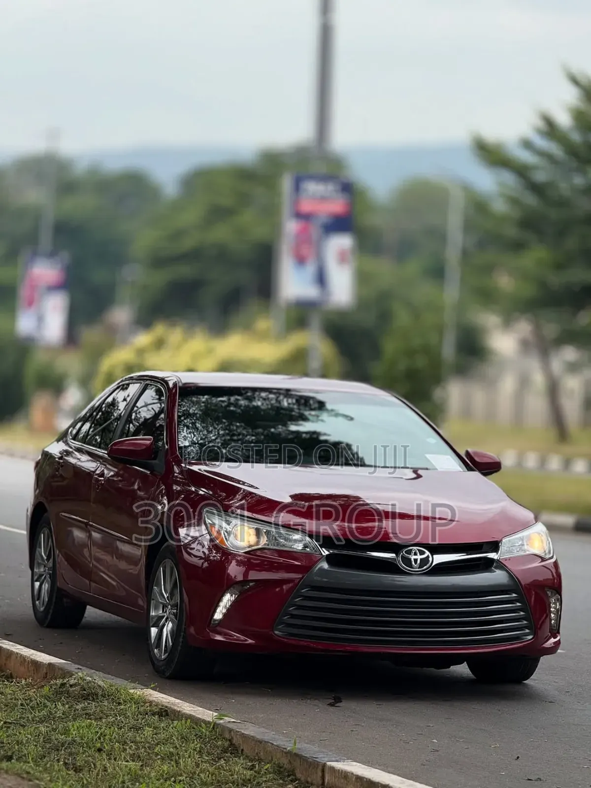 Toyota Camry XLE 4dr Sedan (2.5L 4cyl 6A) 2015 Burgundy