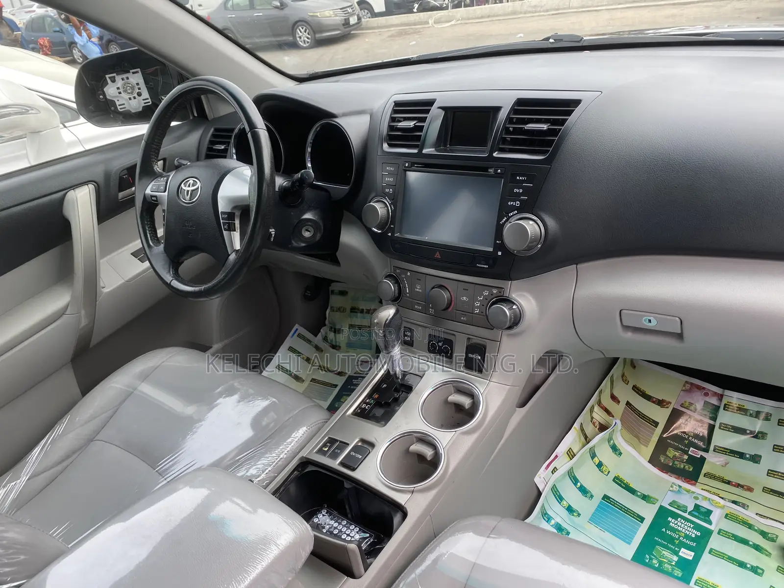 Toyota Highlander SE 2011 Purple