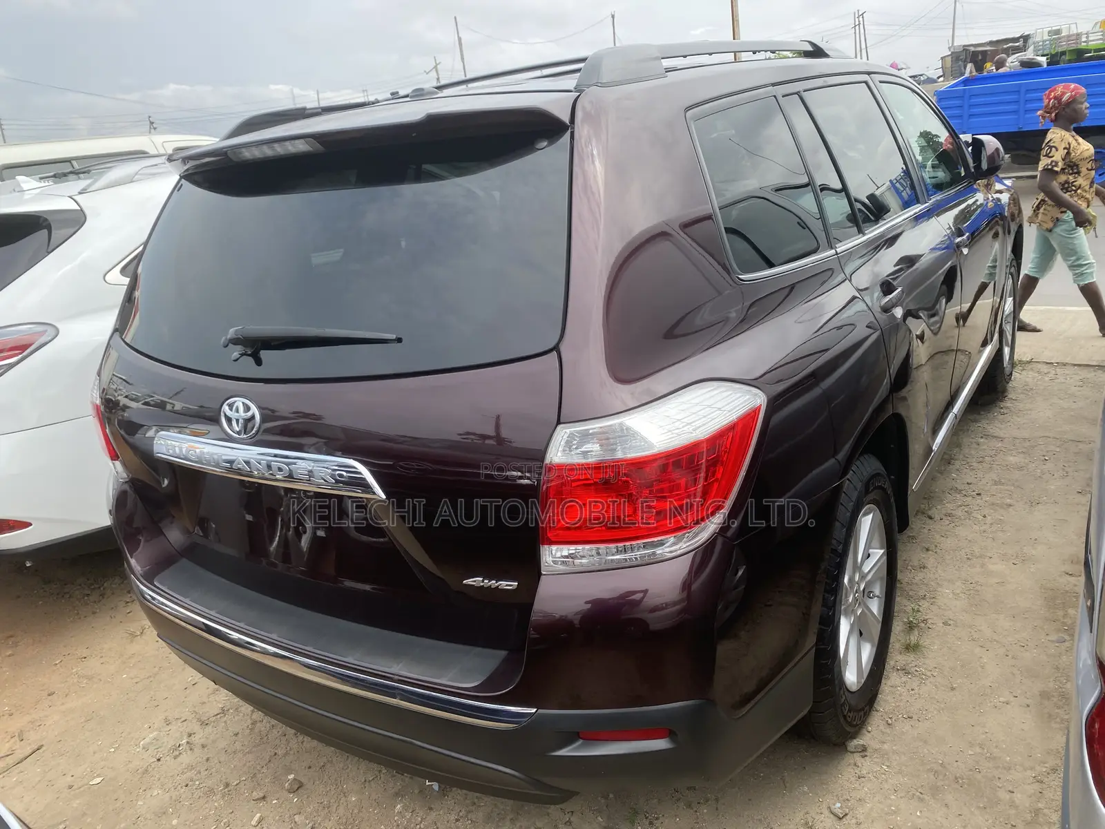 Toyota Highlander SE 2011 Purple