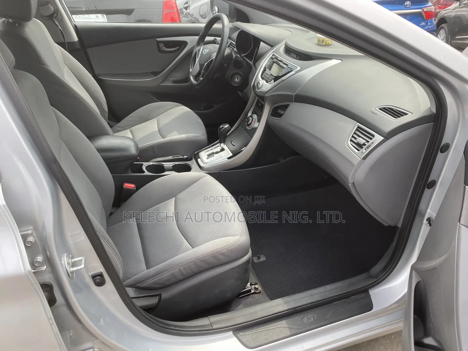 Hyundai Elantra SE 4dr Sedan (1.8L 4cyl 6A) 2014 Silver