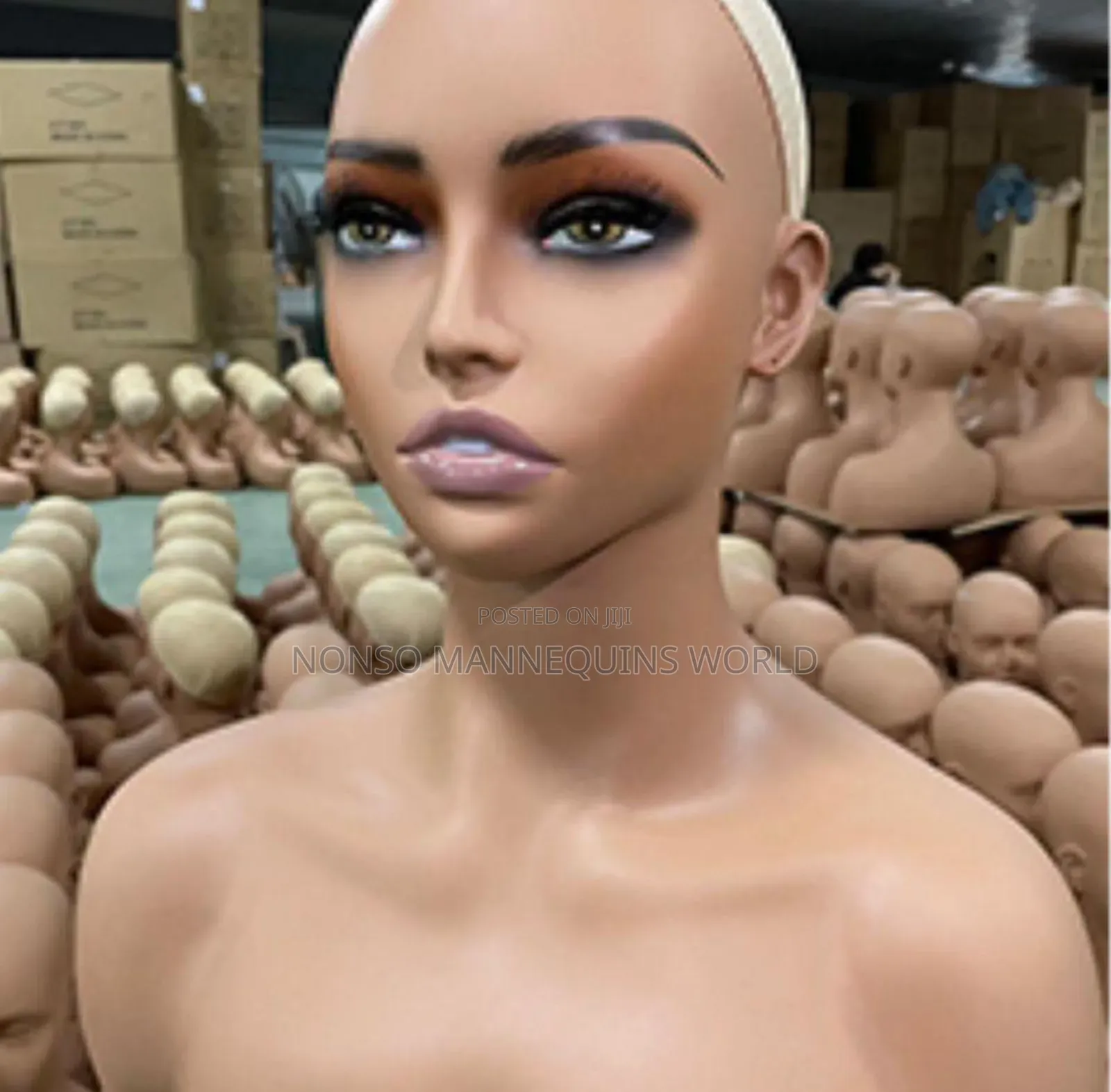 High Quality Fibre Female Mannequin Head With Shoulder