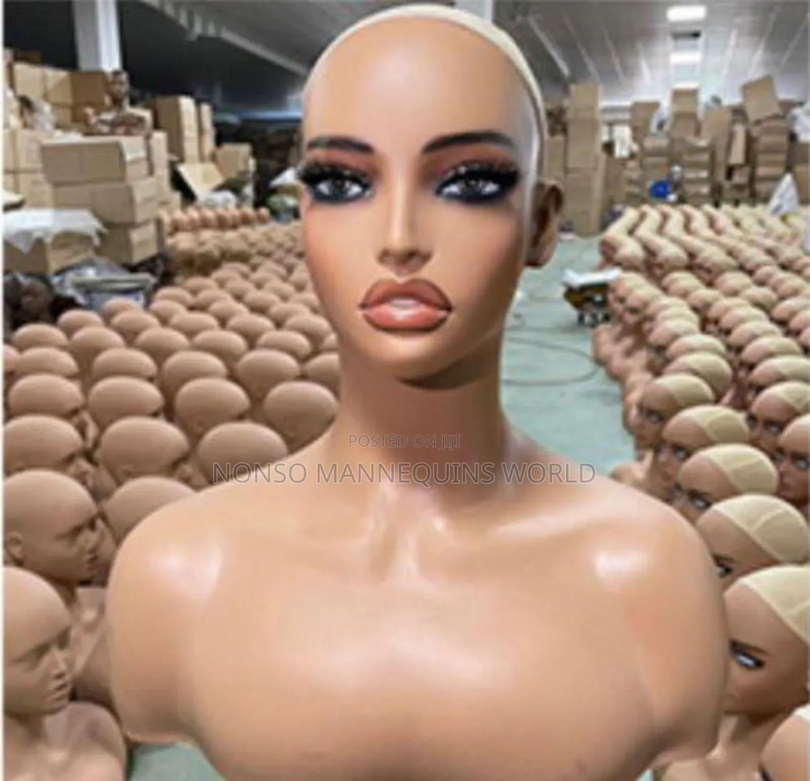 High Quality Fibre Female Mannequin Head With Shoulder