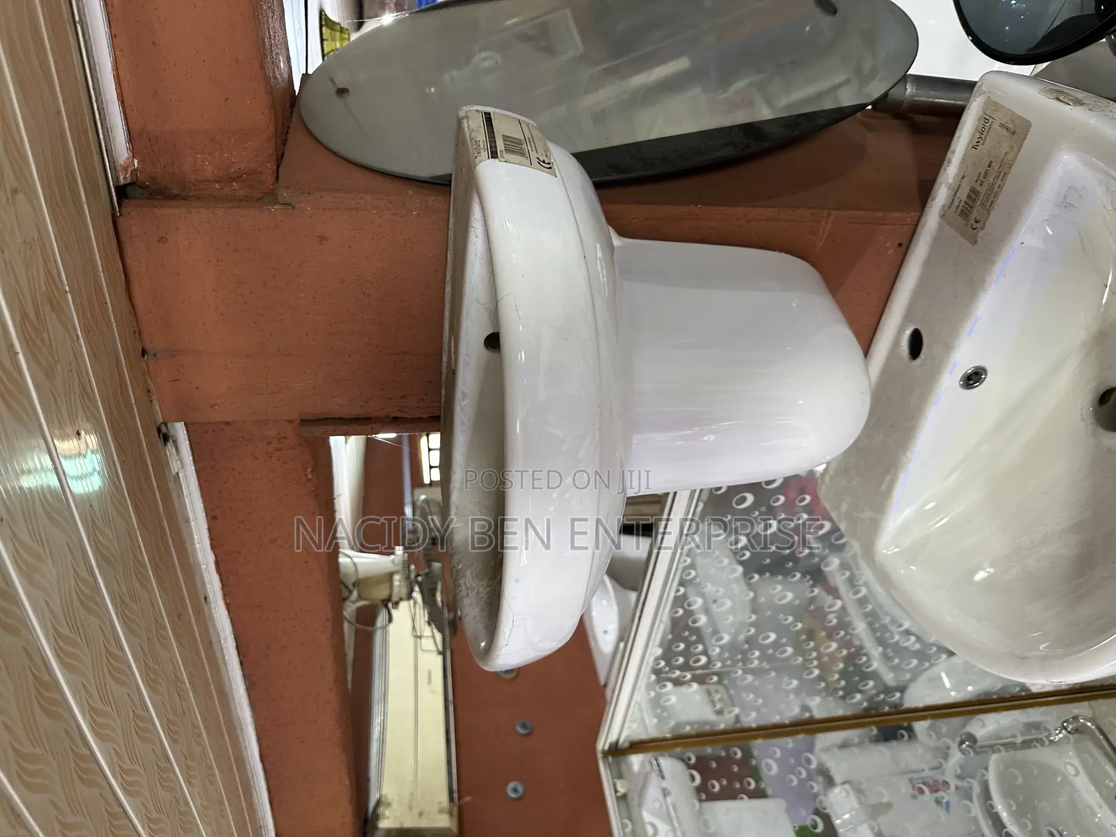 Hanging Medium Basin