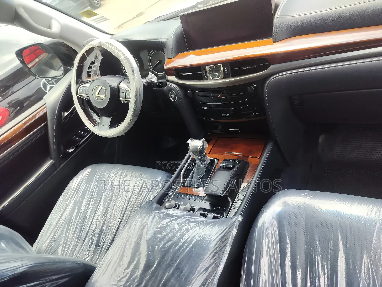 Lexus LX 570 (5 seats) AWD 2016 Black