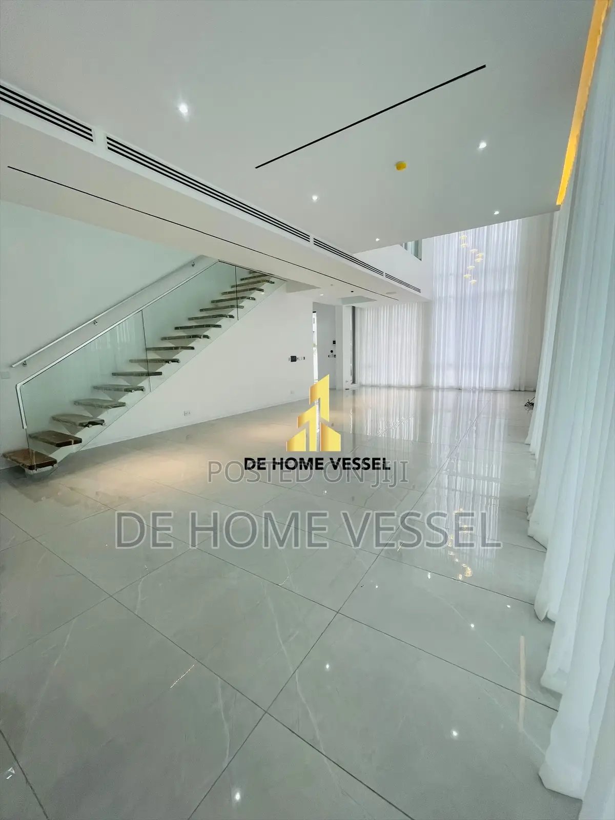 5bdrm Duplex in Ikate for sale