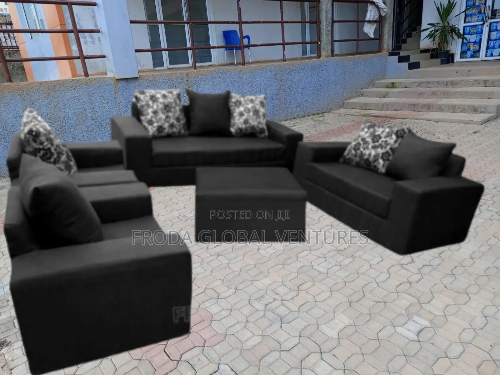 Quality Couch of 7 Seaters Sofa Chairs and Table. Ap14