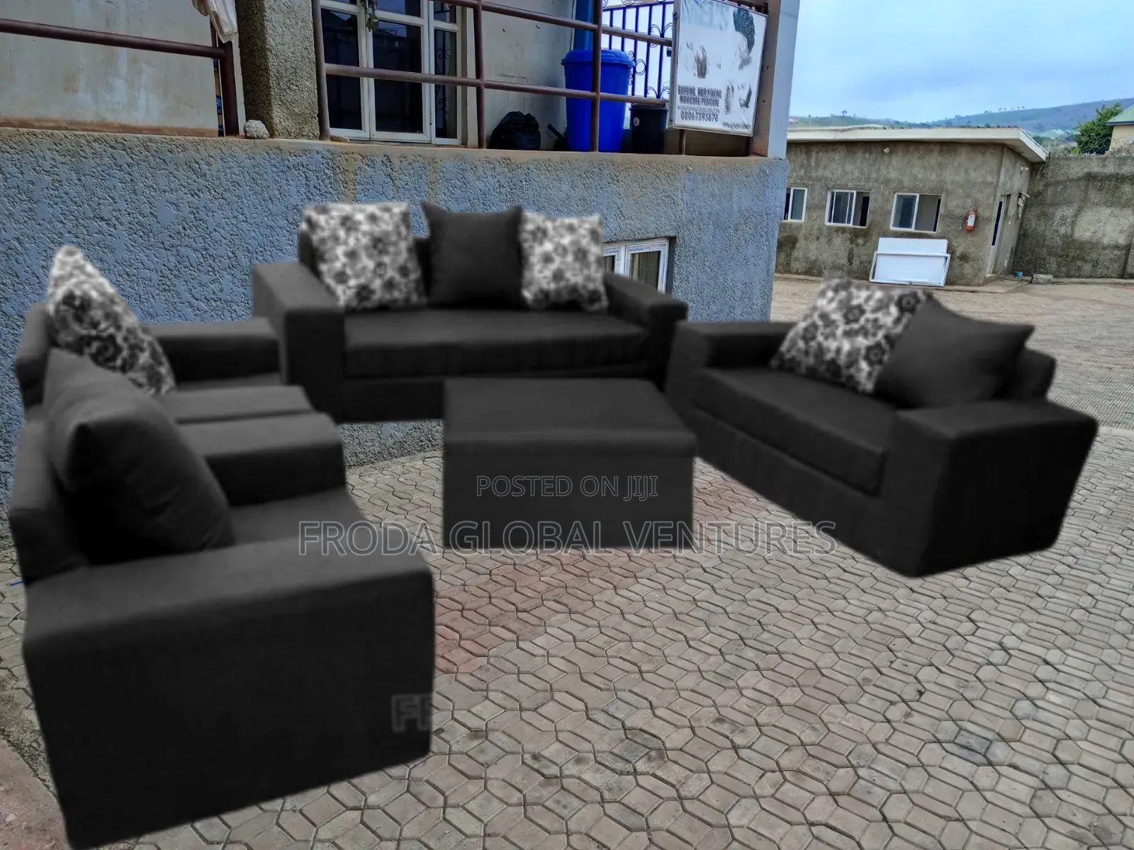Quality Couch of 7 Seaters Sofa Chairs and Table. Ap18