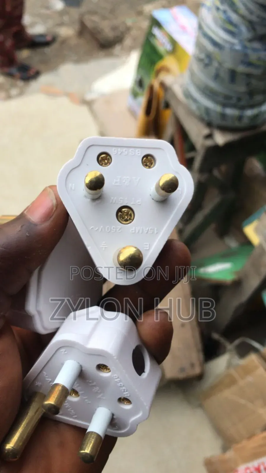 A F 13 Amp Plug