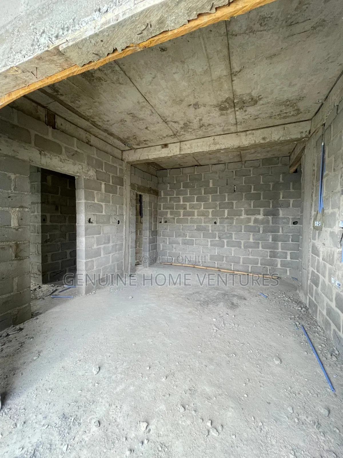 2bdrm Apartment in Surulere for sale