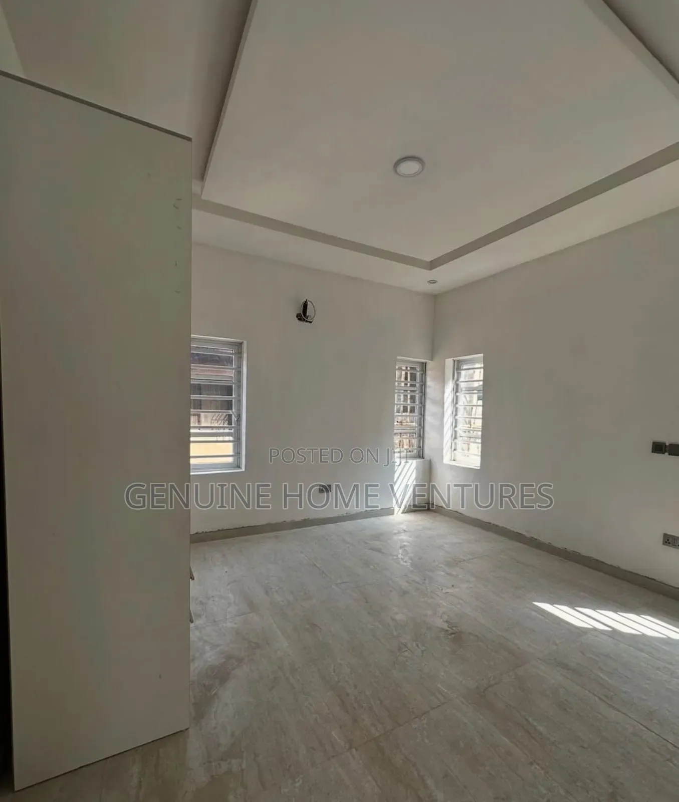 3bdrm Apartment in Obafemi Awolowo Way for sale
