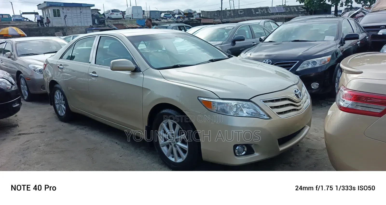 Toyota Camry 2010 Gold