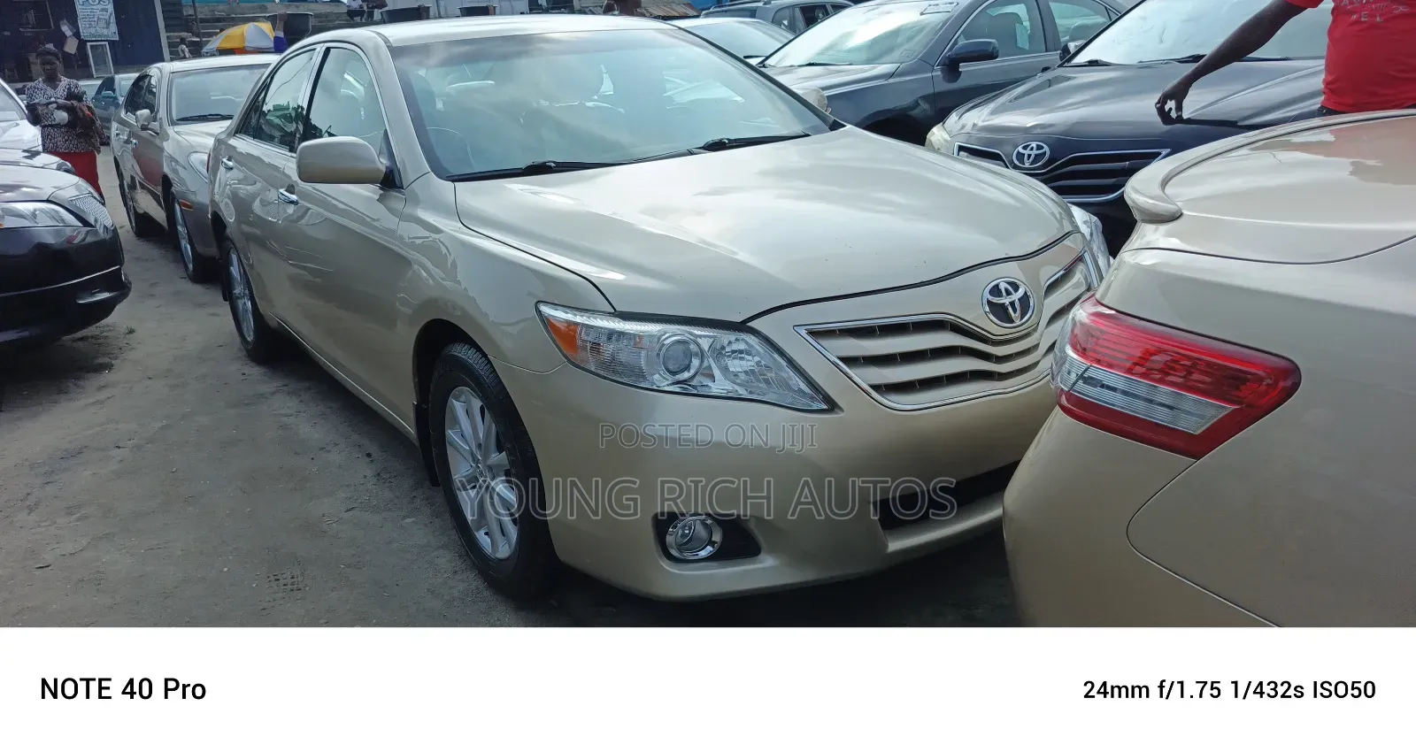 Toyota Camry 2010 Gold