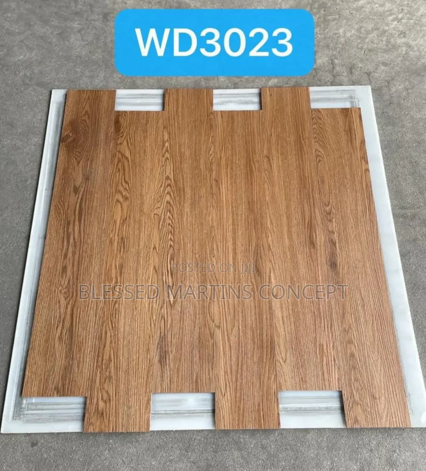 Vinyl Laminated Wooden Design PVC Floor, Contains 3.24 Sq Meters