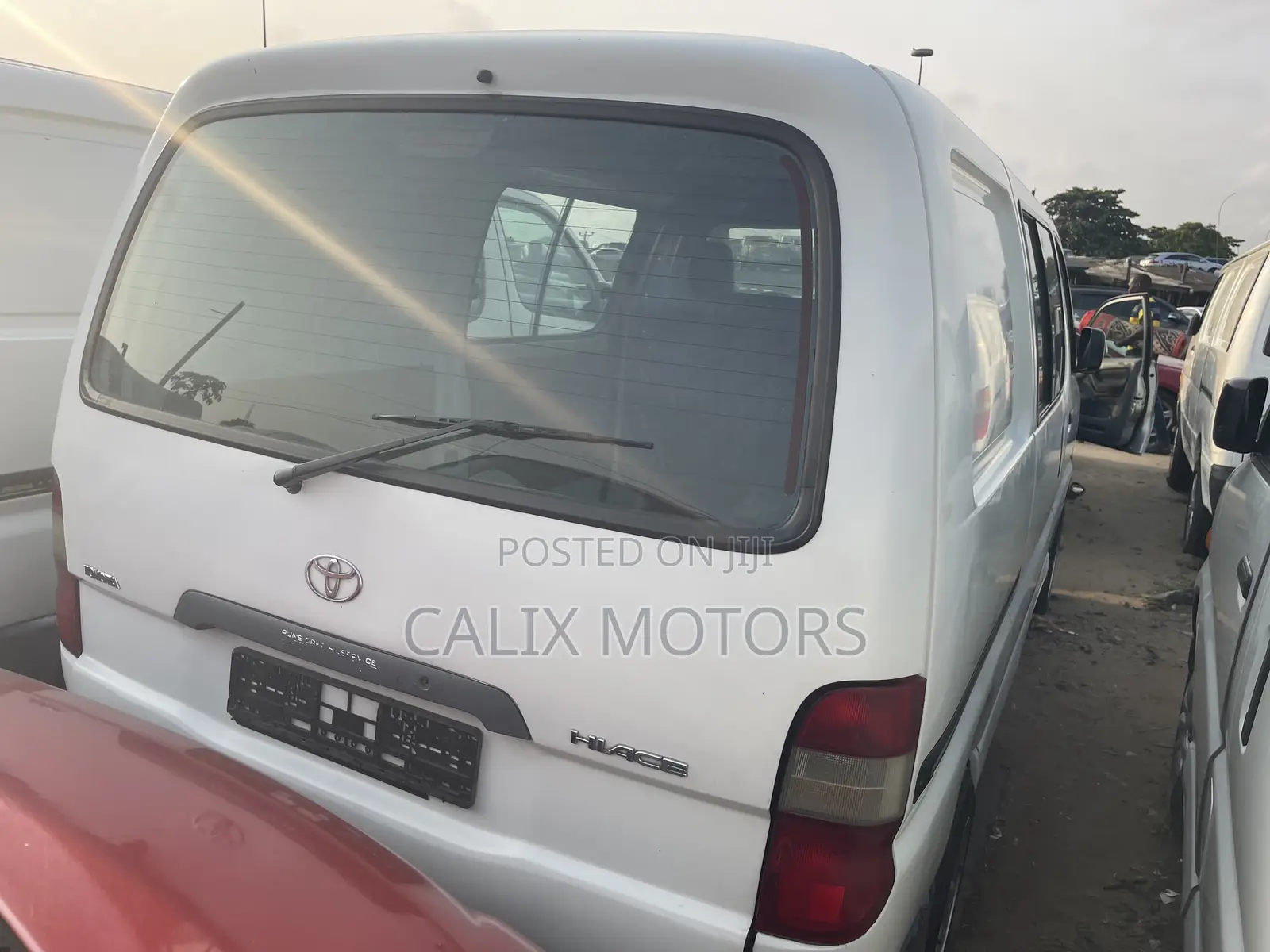 Toyota HiAce 2005 White