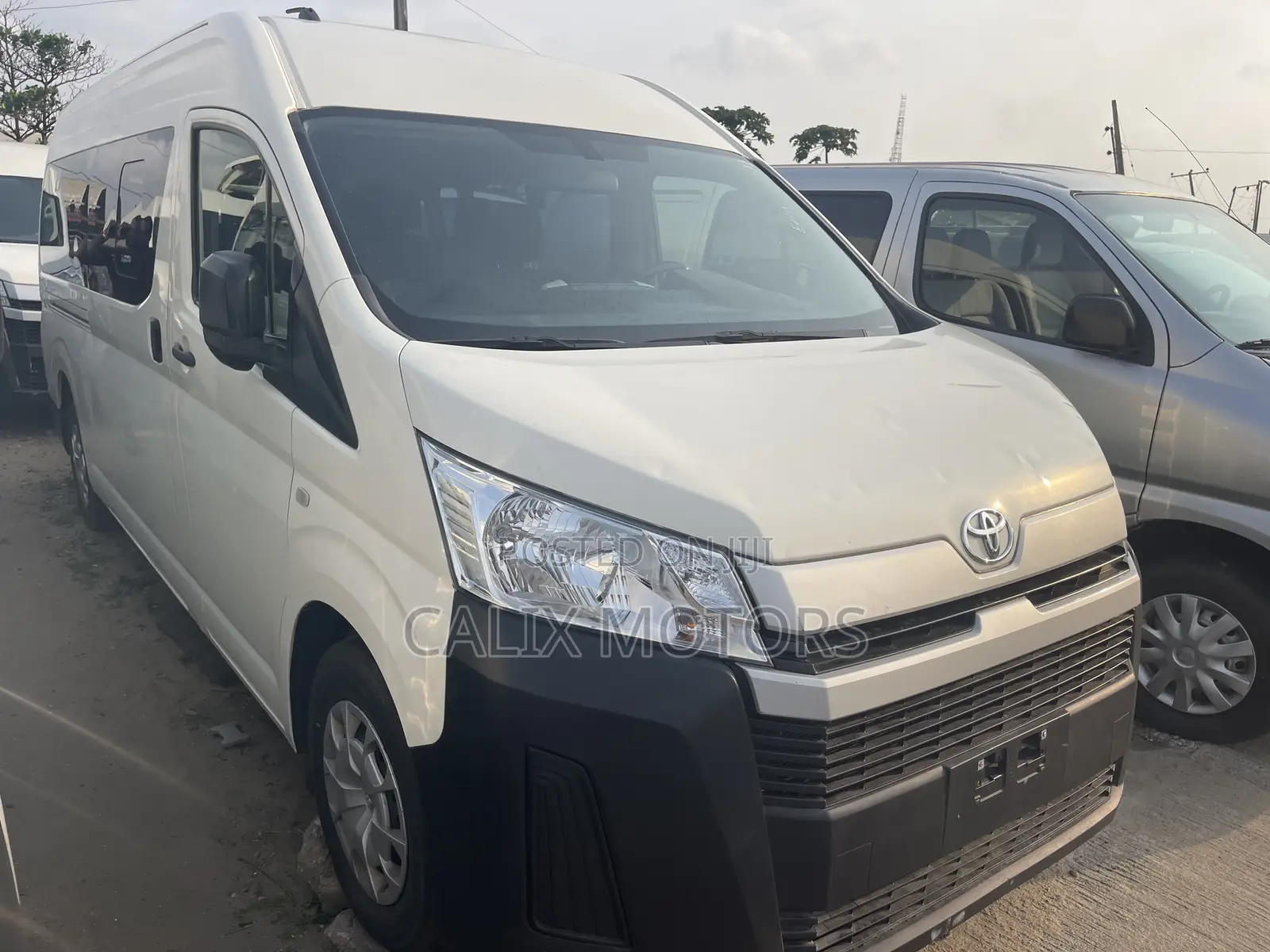 Toyota HiAce 2020 White