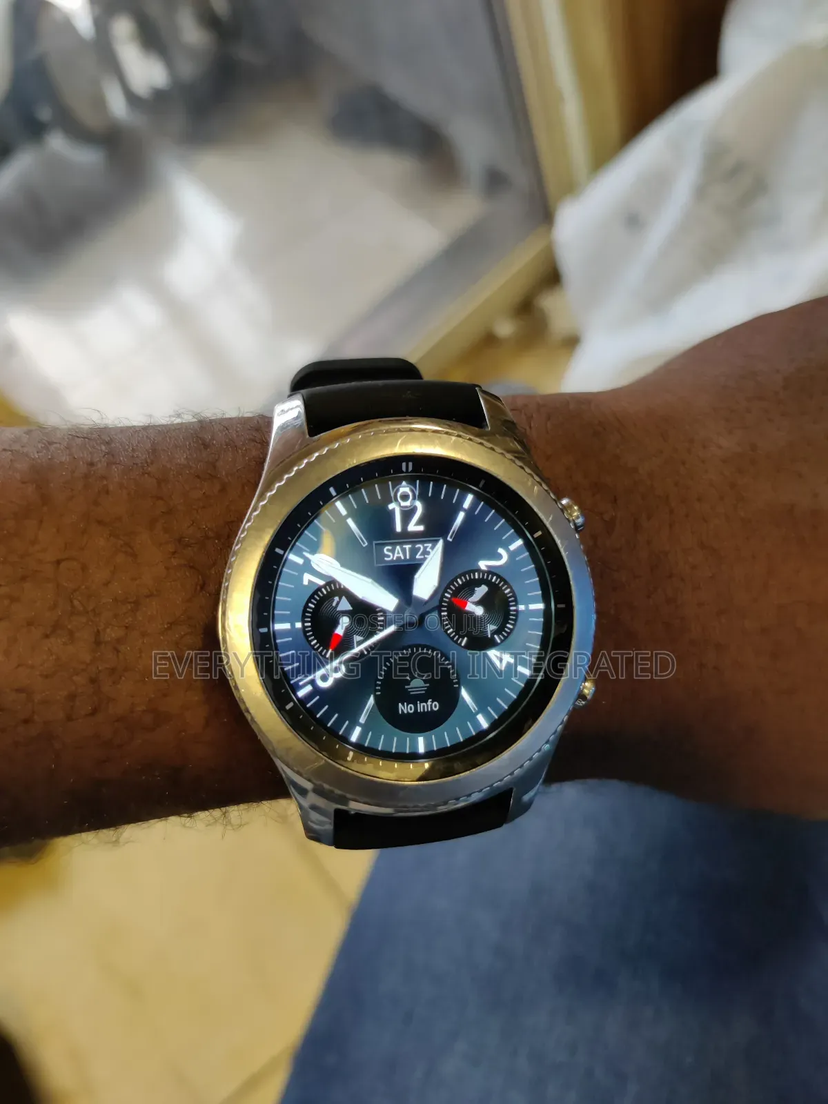 Samsung Gear S3 Classic Smartwatch Us Version With Warranty