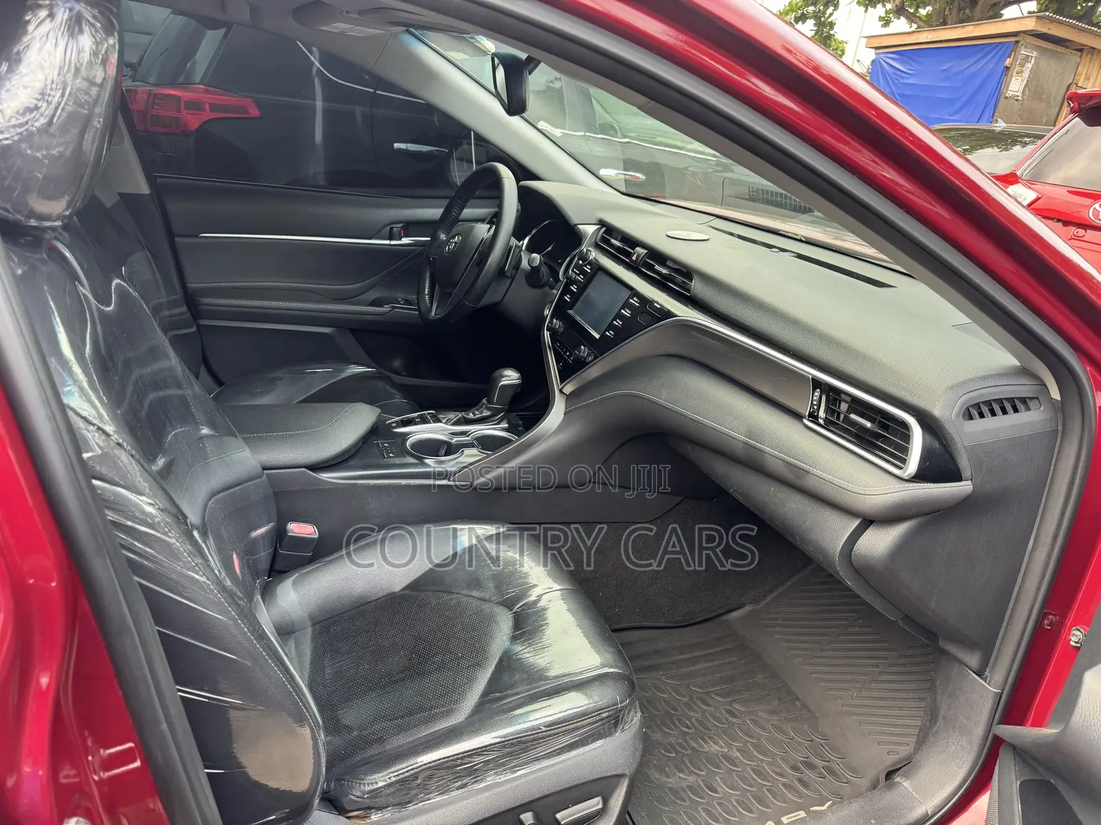 Toyota Camry XSE FWD (2.5L 4cyl 8AM) 2018 Red