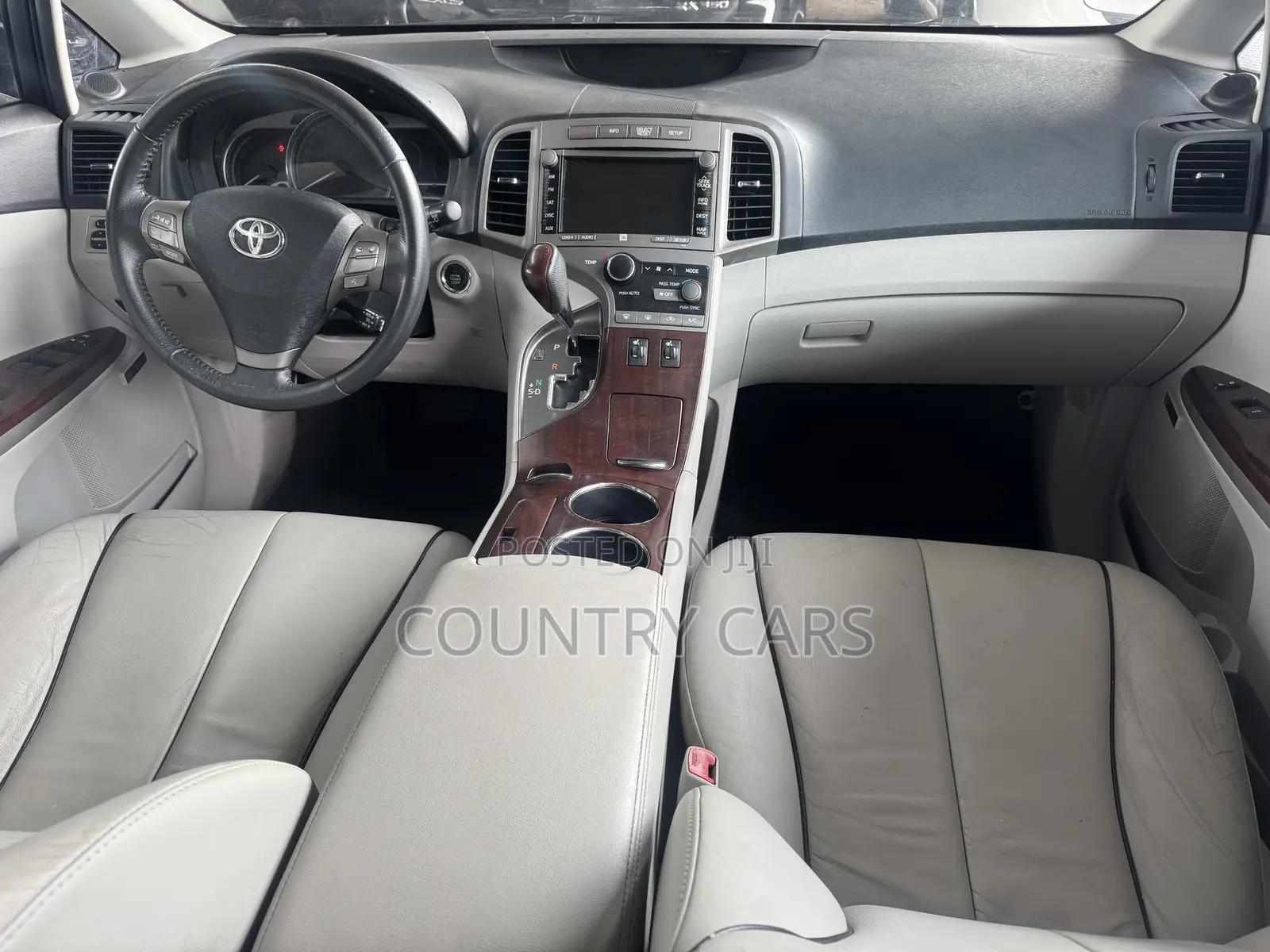 Toyota Venza V6 2012 Silver