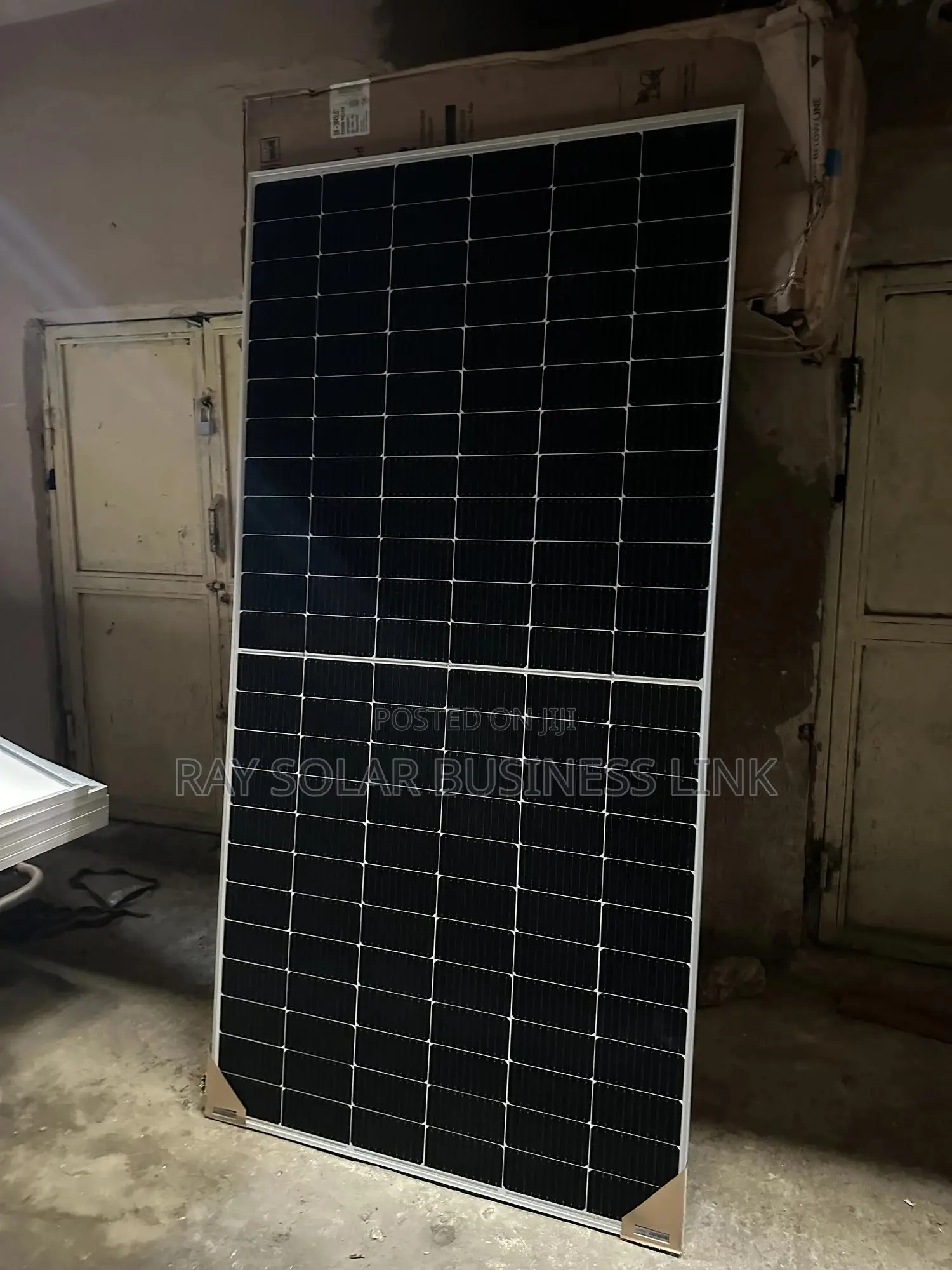 620 Original Jinko Panels Brand New