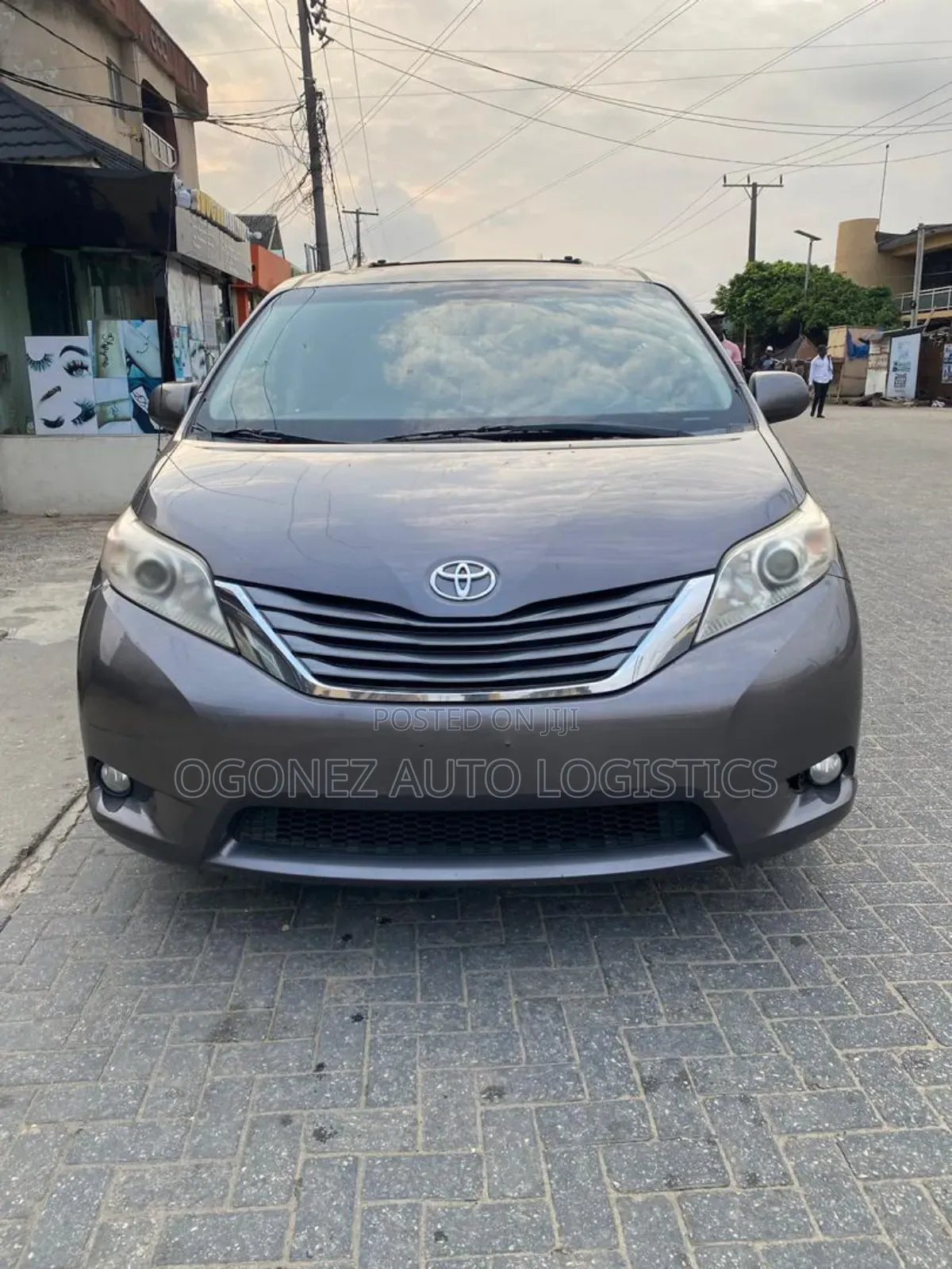 Toyota Sienna XLE 7 Passenger 2011 Gray
