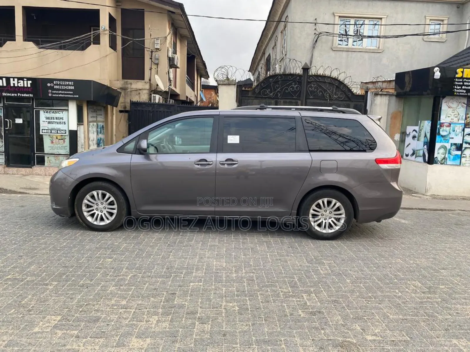 Toyota Sienna XLE 7 Passenger 2011 Gray