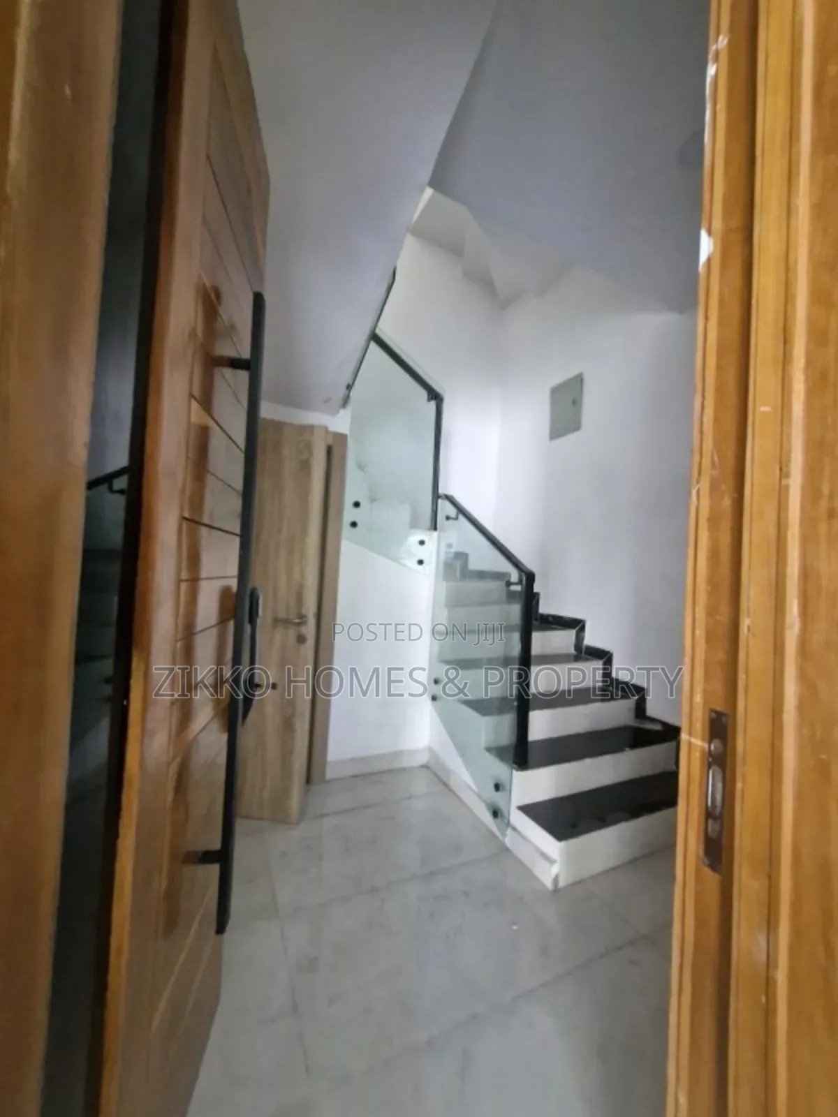 4bdrm Townhouse/Terrace in Lekki for sale
