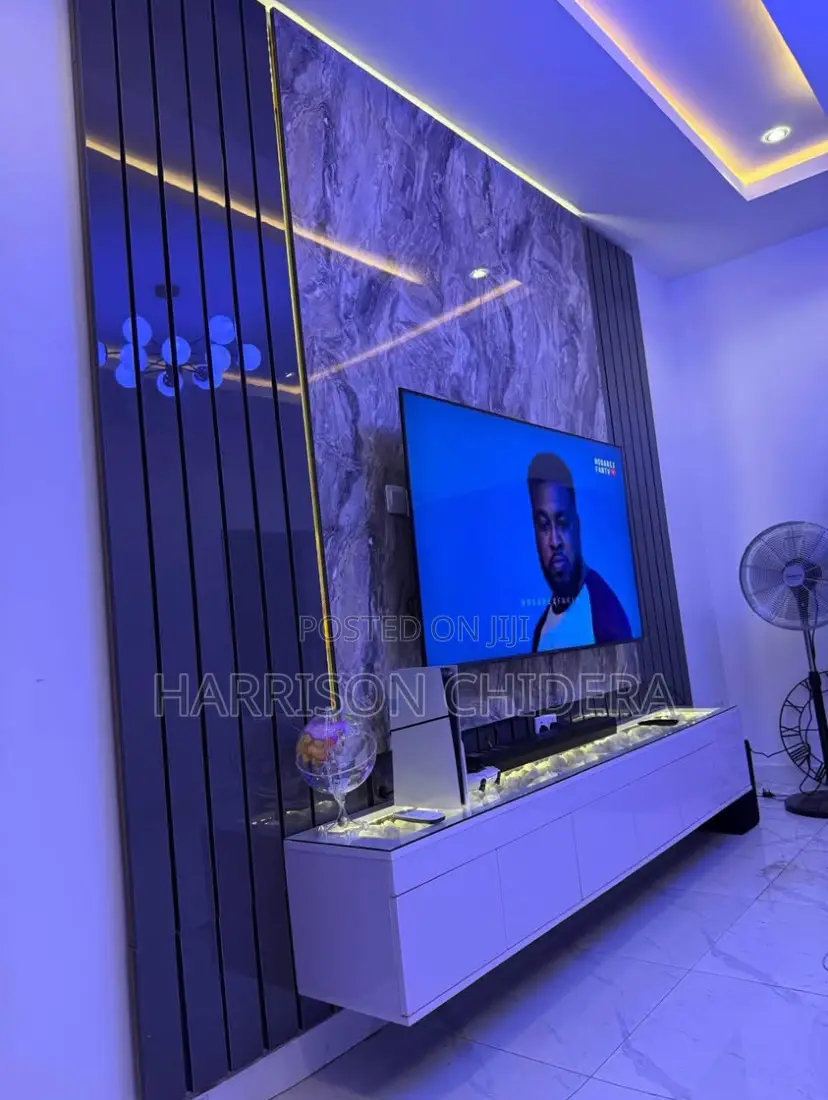 Auxblod Tv Fram Stand