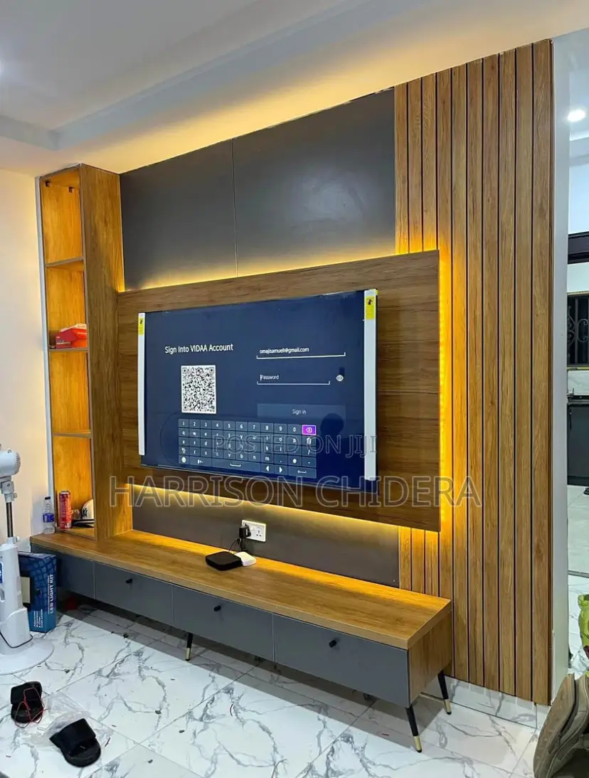 Auxblod Tv Fram Stand