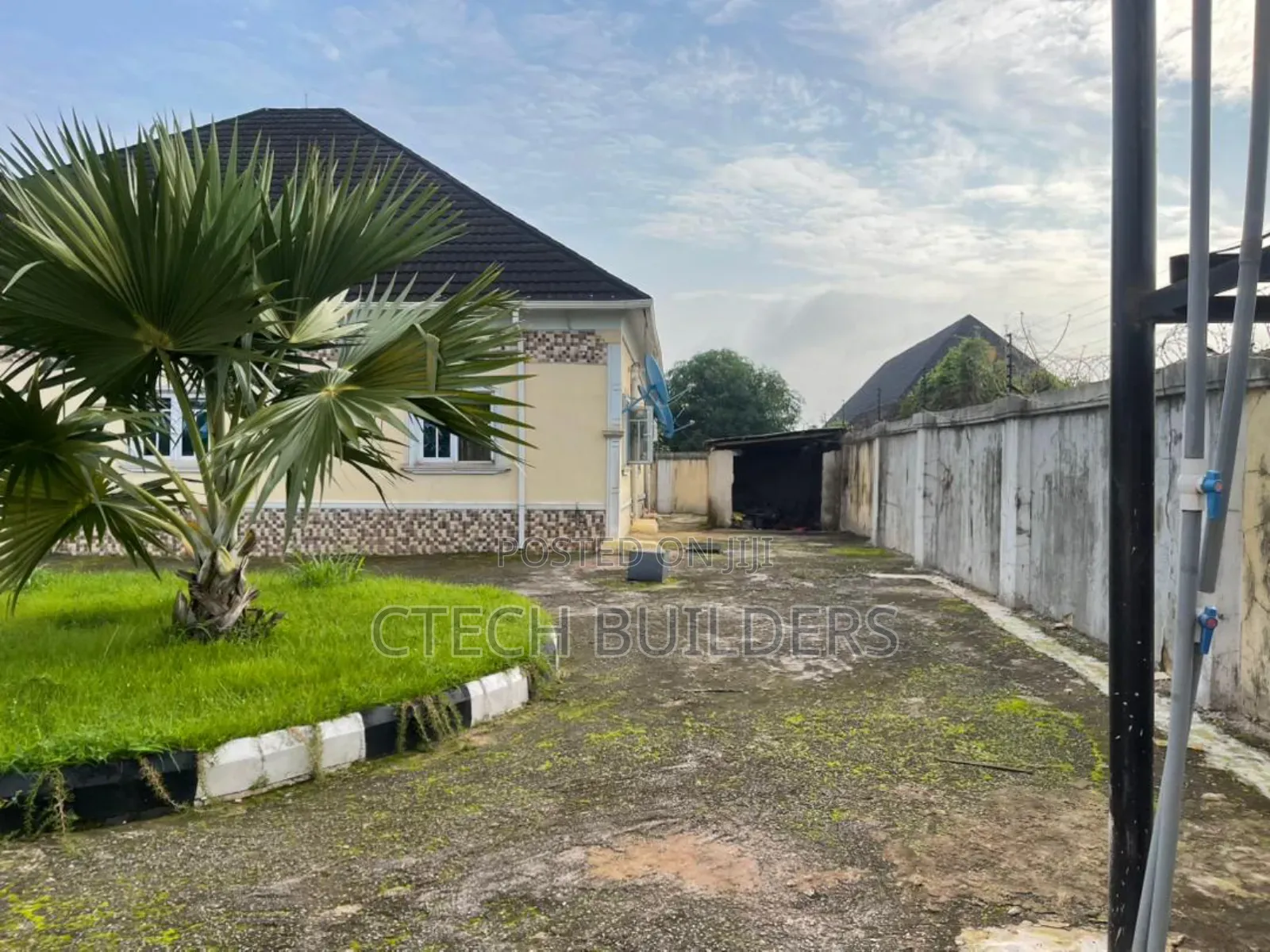 5bdrm Bungalow in Benin City for sale