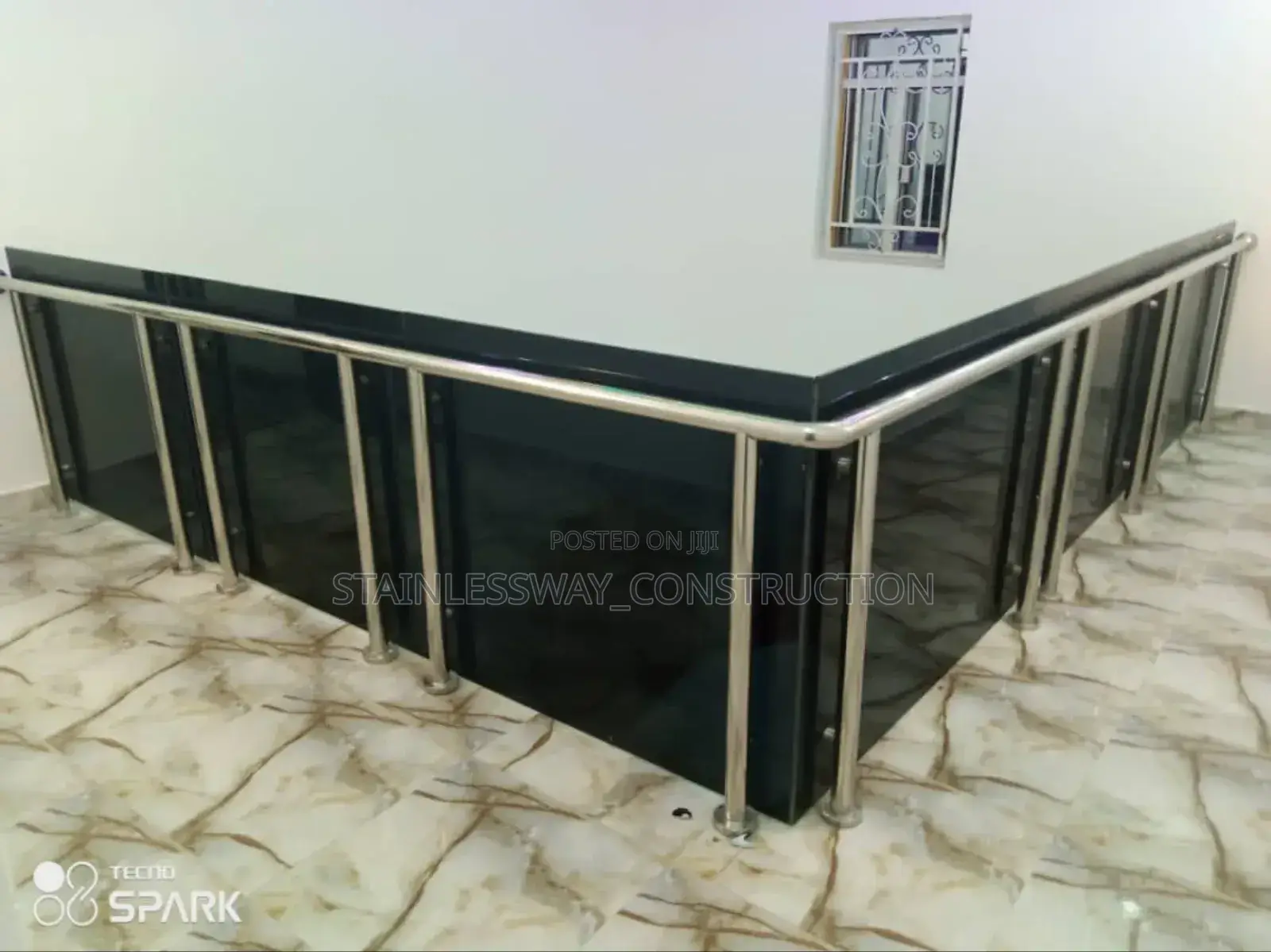 10mm Dark Grey Balcony Glass Handrails