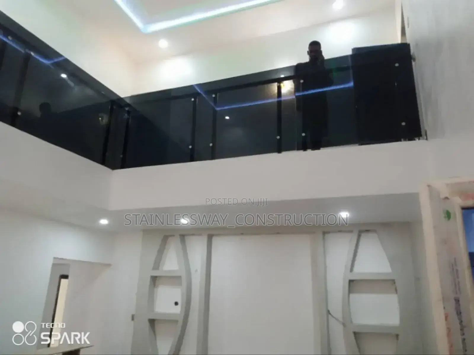 10mm Dark Grey Balcony Glass Handrails