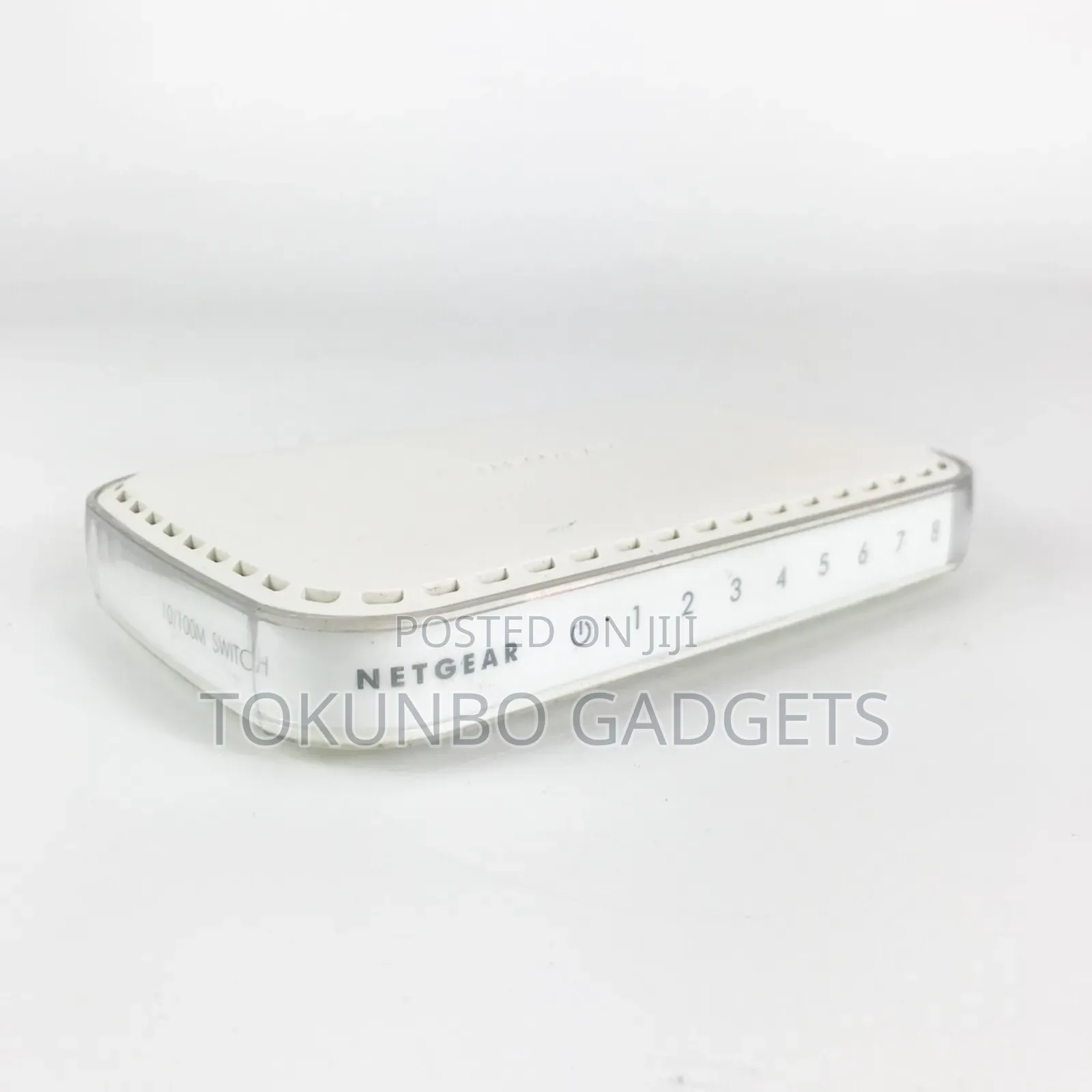 Netgear Fs608 V3 8 Port 10/100 MBPS Switch