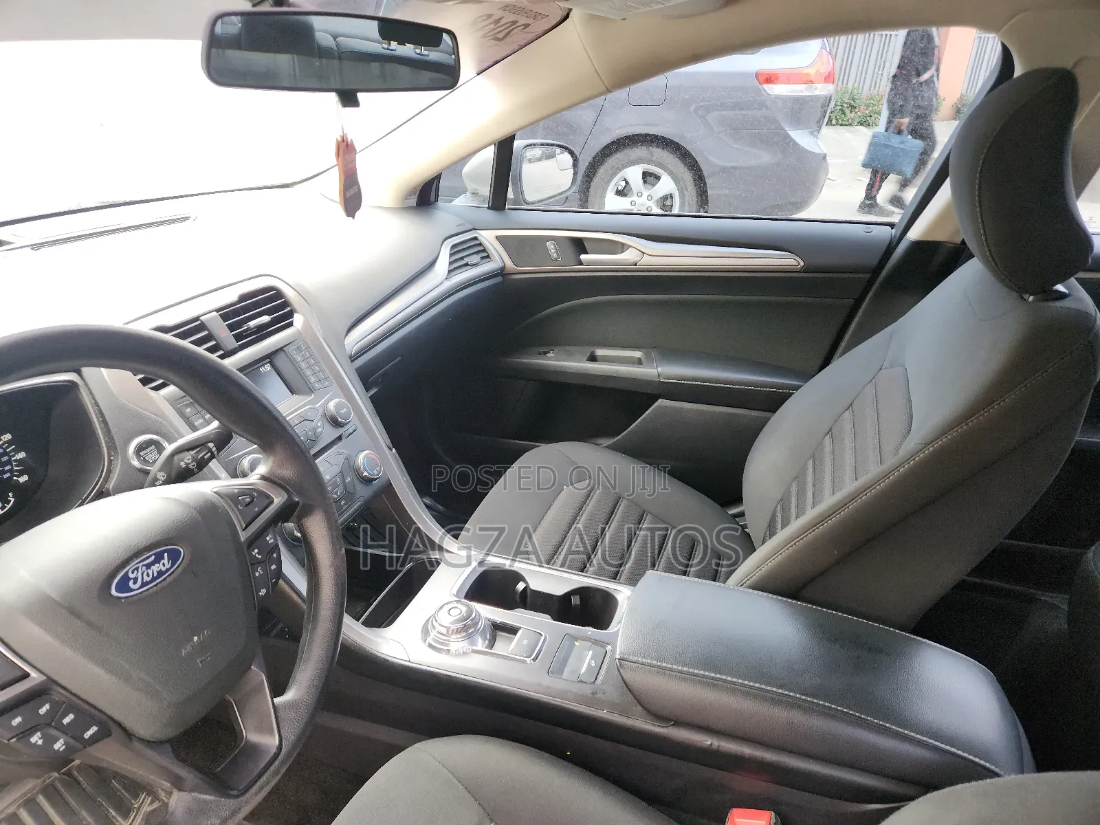 Ford Fusion SE FWD 2018 Gold