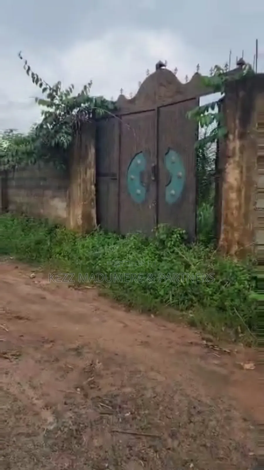 For Sale : 3 Fenced With Gate at Ogbosisi Rd Egbu Owerri