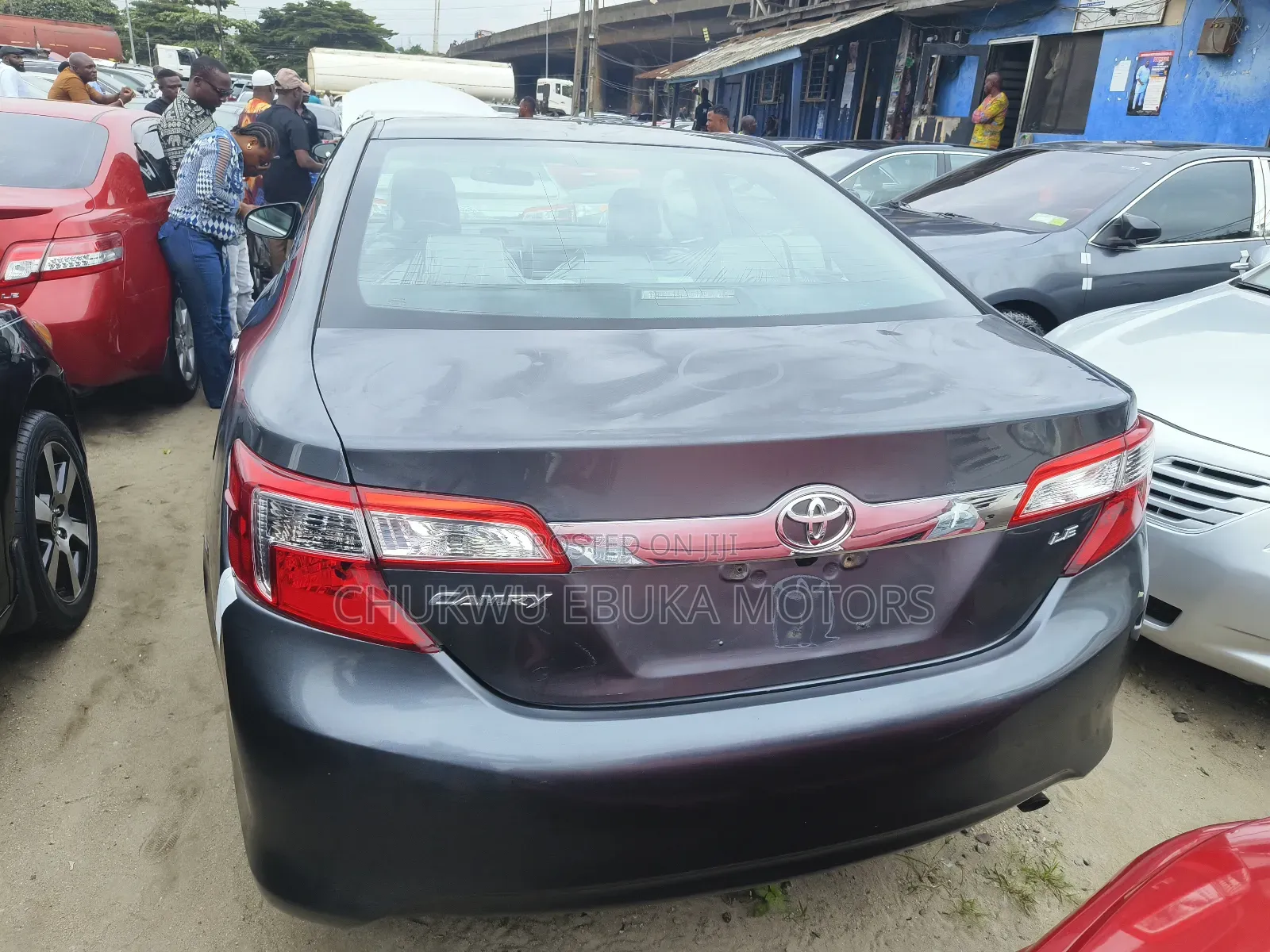 Toyota Camry LE 4dr Sedan (2.5L 4cyl 6A) 2012 Gray