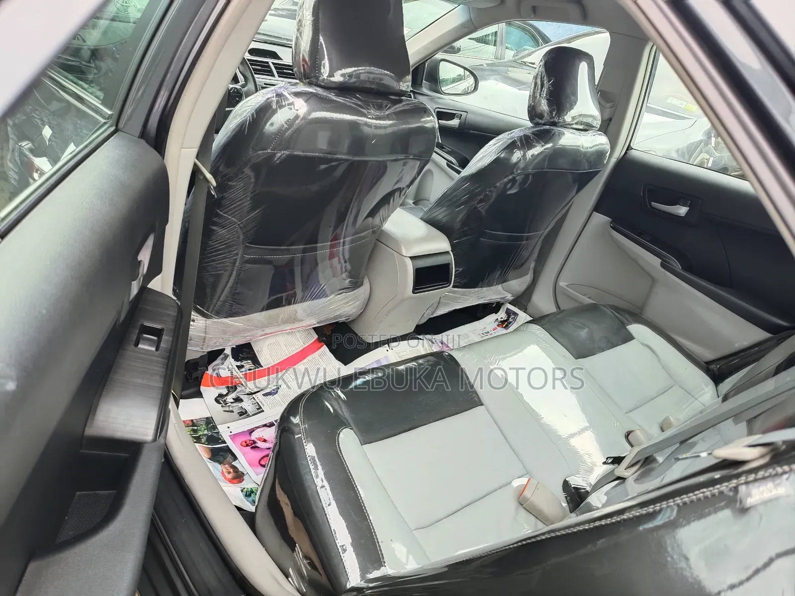 Toyota Camry LE 4dr Sedan (2.5L 4cyl 6A) 2012 Gray