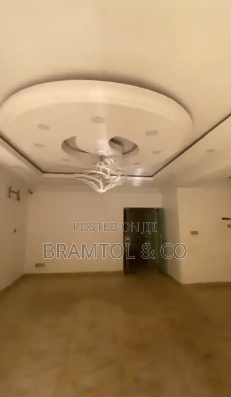 8bdrm Duplex in Wuse 2 for sale