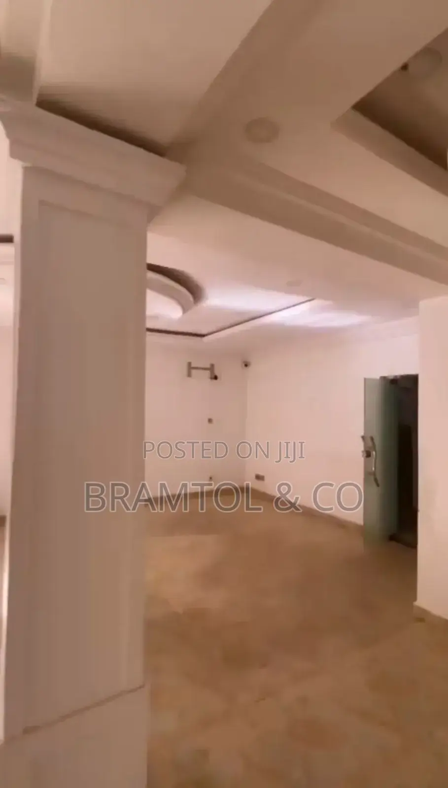 8bdrm Duplex in Wuse 2 for sale